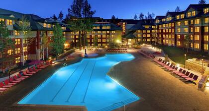 2-bedroom / 2-bathroom hotel suite in Marriott Timber Lodge Lake Tahoe