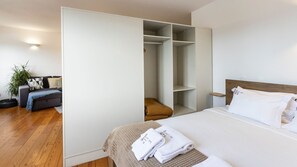 Strykejern/-brett, wi-fi (inkludert) og sengetøy