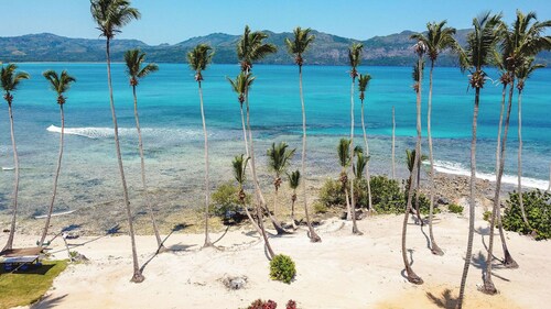 Sunset Samana - pool & private beach