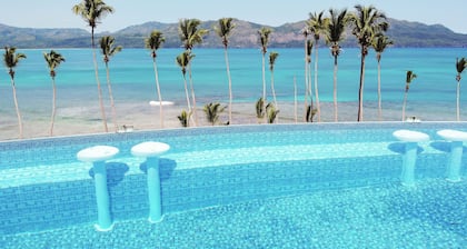 Sunset Samana - pool & private beach