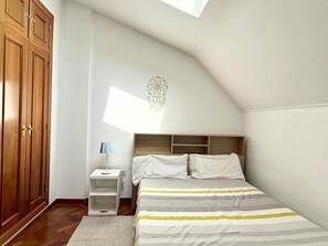 3 室のベッドルーム、WiFi、ベッドシーツ