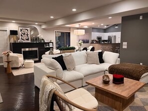 Unclassified image, 3 of 106, button