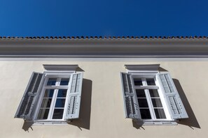 Exterior - 6 Roosevelt Str. (Syros)