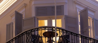 6 Roosevelt Str.
