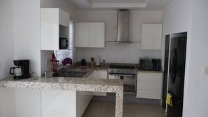 House, 3 Bedrooms, Smoking, Private Pool | Interior - House in Private Altus 1 (Cancun)
