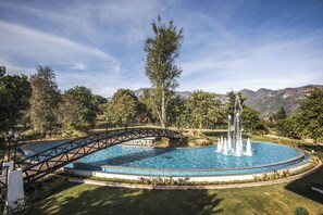 Pool - An Extravagant Pushp Villa Overlooking the Ganges (Narendranagar)