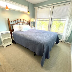 3 bedrooms, free WiFi - Endless Sunsets Cabin 3 (South Haven)