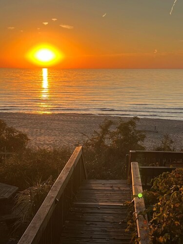 Endless Sunsets Cabin 2