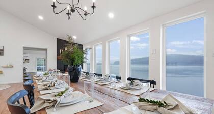 Riverside Retreat Sleeps 20