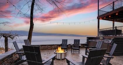 Riverside Retreat Sleeps 20