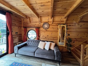 1 غرفة نوم وأغطية فراش متميزة وتجهيزات عازلة للصوت وواي فاي مجانًا