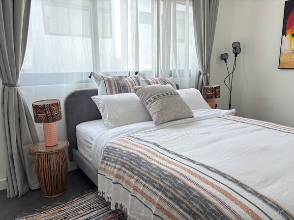 4 bedrooms, desk, iron/ironing board, free WiFi