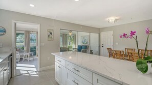 Interior - Charming Longboat Key 3-bedroom house with 3 min walk to beach (Longboat Key)