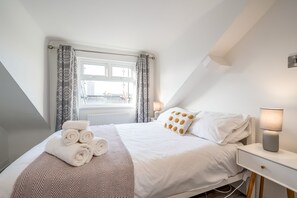 4 bedrooms, iron/ironing board, travel crib, free WiFi