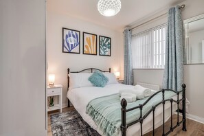 4 camere, ferro/asse da stiro, culla da viaggio, Wi-Fi gratuito