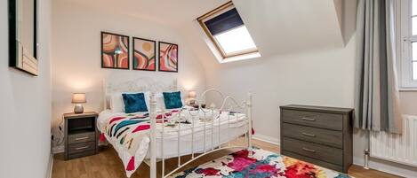 4 bedrooms, iron/ironing board, travel cot, free WiFi