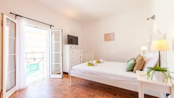 3 dormitoris, planxa i posts de planxar, wifi gratuïta i roba de llit