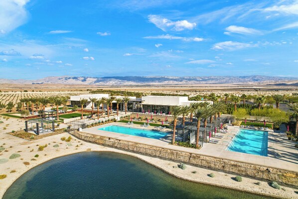 Outdoor pool, sun loungers