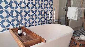 Luxury Villa, Ocean View | Bathroom