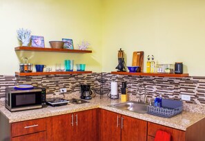 Fridge, microwave, coffee/tea maker, electric kettle
