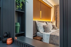 4 bedrooms, iron/ironing board, free WiFi, bed sheets - Beachfront Villa Blue Melody with Pool (Sukošan)