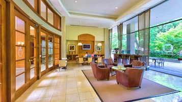 Concierge desk