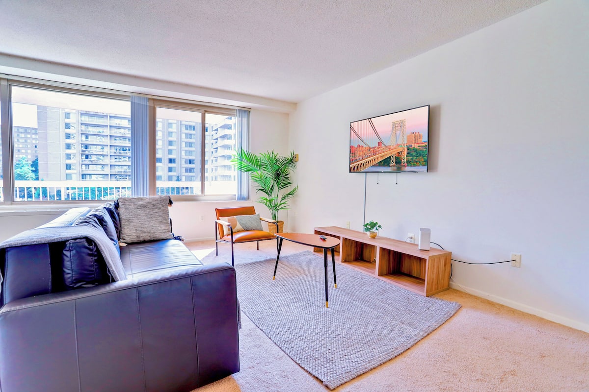 Comfort Apartment, 2 Bedrooms, Balcony | Living area | 50-inch plasma TV with cable channels
