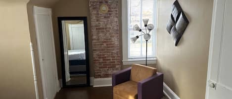 2 bedrooms, desk, iron/ironing board, travel cot