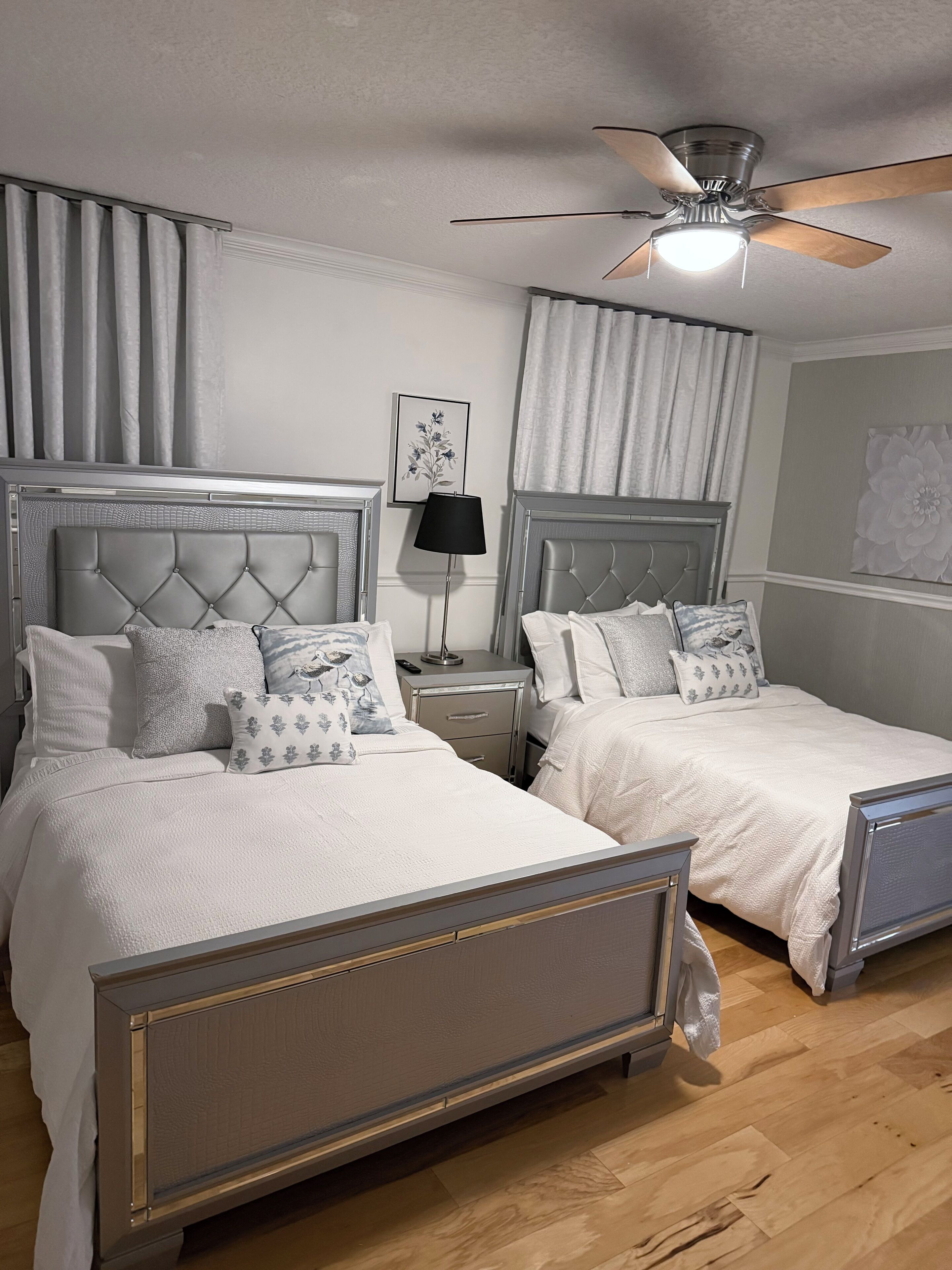 4 Schlafzimmer, Schreibtisch, Bügeleisen/Bügelbrett, kostenloses WLAN