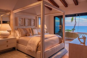 4 chambres, bureau, fer et planche à repasser, lit parapluie