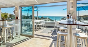 Breakfast, lunch and dinner served