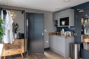 奢华客房, 海景 | 私人简易厨房 | 冰箱、微波炉、意式浓缩咖啡机、电热水壶