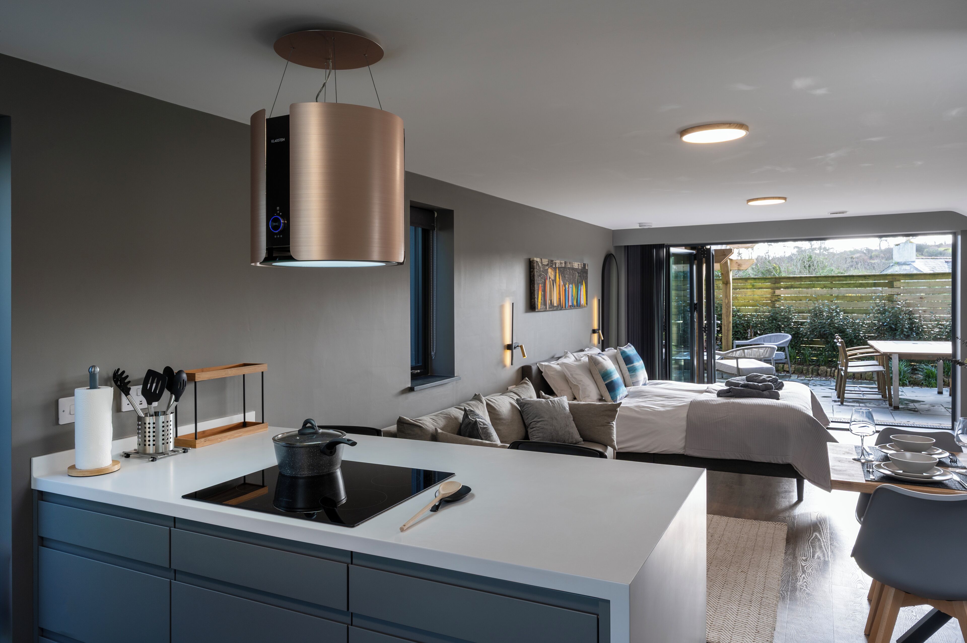 Studio – superior, hageutsikt | Sengetøy av topp kvalitet, individuelt dekorert og lydisolert