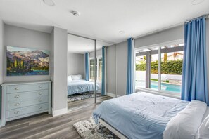 4 bedrooms, desk, iron/ironing board, free WiFi