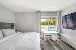 4 soverom, skrivebord, strykejern/-brett og wi-fi (inkludert)