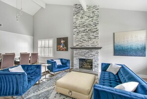 TV connectée, cheminée