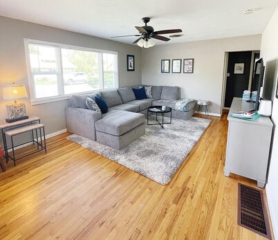 Peach Tree: Sunshine & Game Room Fun