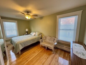 7 makuuhuonetta, työpöytä, silitysrauta/-lauta, Wi-Fi