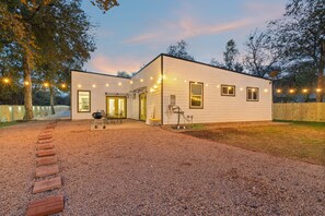 Exterior - Austin Villas | 2 Homes + Tiny Home | 16 | Dogs OK (Austin)