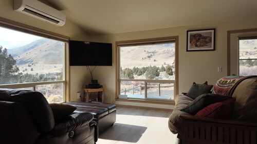 Adventure | Hot Tub | Pet & Kid Friendly