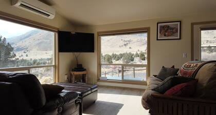 Adventure | Hot Tub | Pet & Kid Friendly