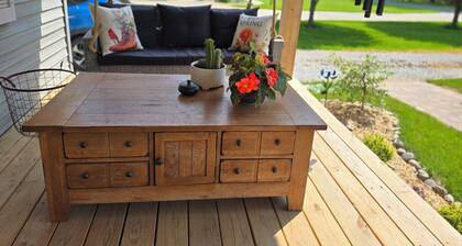 Cozy Cottage on St Joseph River in Bristol.