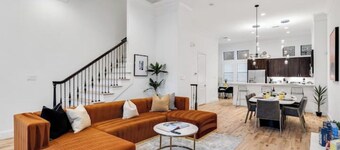 Downtown~3 Bedroom Ensuite~Walkscore 88~Convention