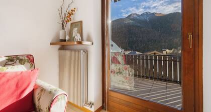 Apartment 'La Finestra Sui Monti' with Mountain View and Shared Terrace
