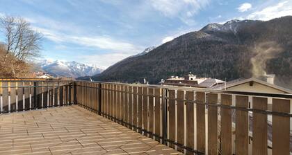 Apartment 'La Finestra Sui Monti' with Mountain View and Shared Terrace