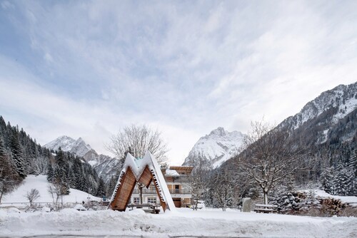 Guest House 'Canazei' 200m from Canazei Cable Car with Mountain Views