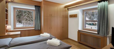 2 chambres, Wi-Fi gratuit, draps fournis