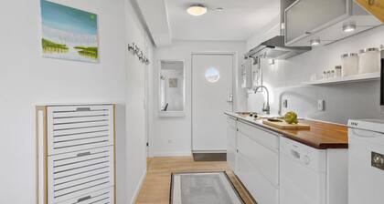 Amazing apartment in Gudhjem with WiFi