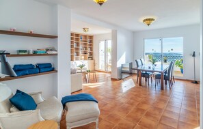 Dining - Awesome home in Almuñecar with WiFi (Almuñecar)