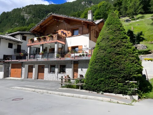 Apartment 'Olga - La Roisette' with Mountain View
